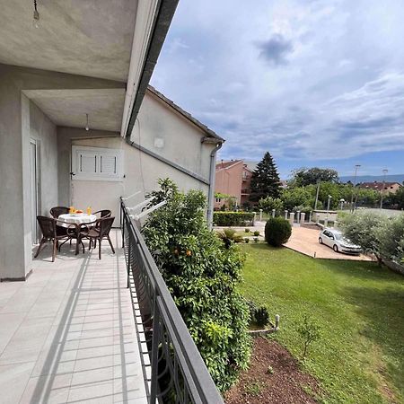 Dmm Apartments Τίβατ Εξωτερικό φωτογραφία