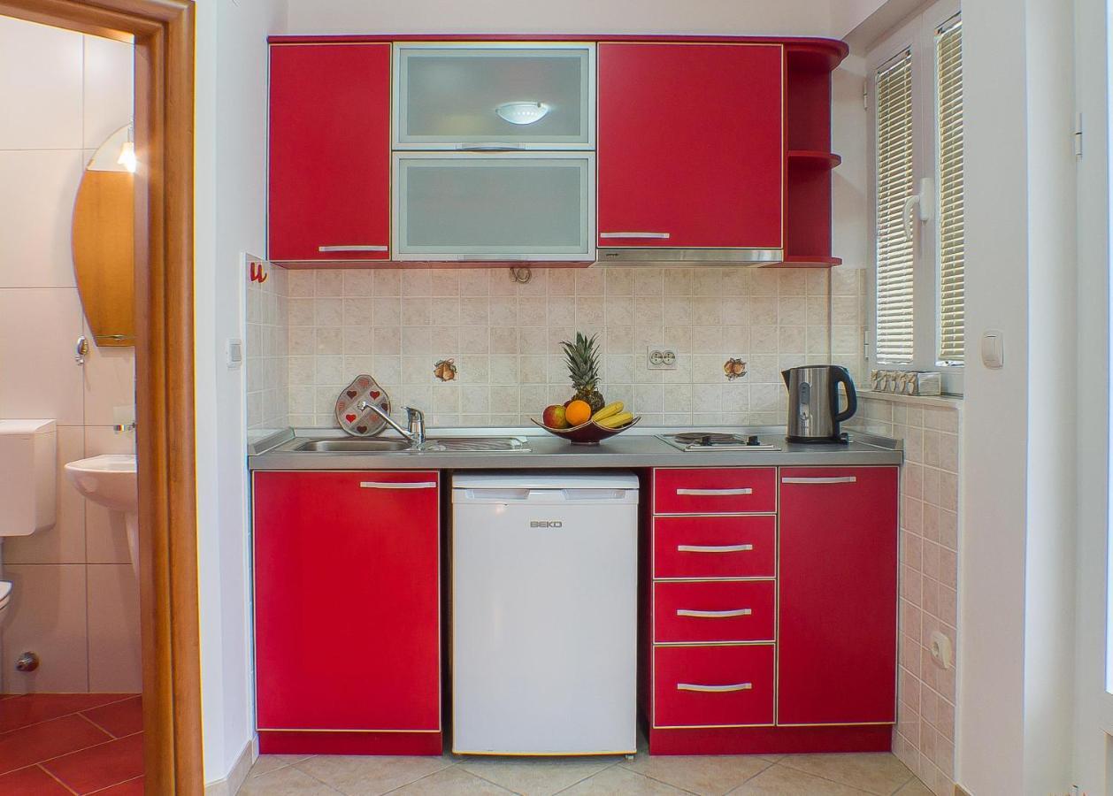 Dmm Apartments Τίβατ Εξωτερικό φωτογραφία