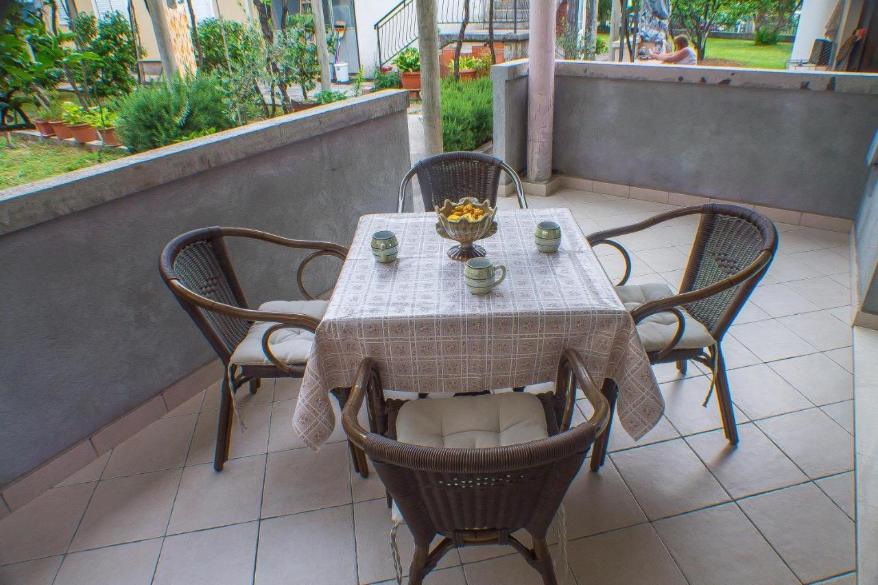 Dmm Apartments Τίβατ Εξωτερικό φωτογραφία