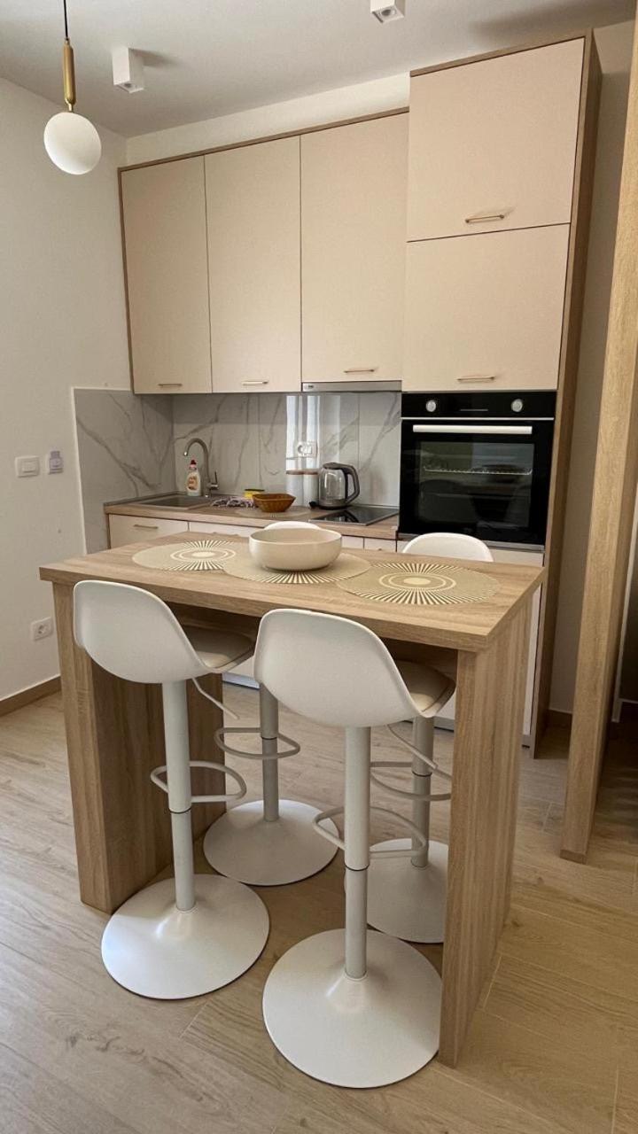 Dmm Apartments Τίβατ Εξωτερικό φωτογραφία