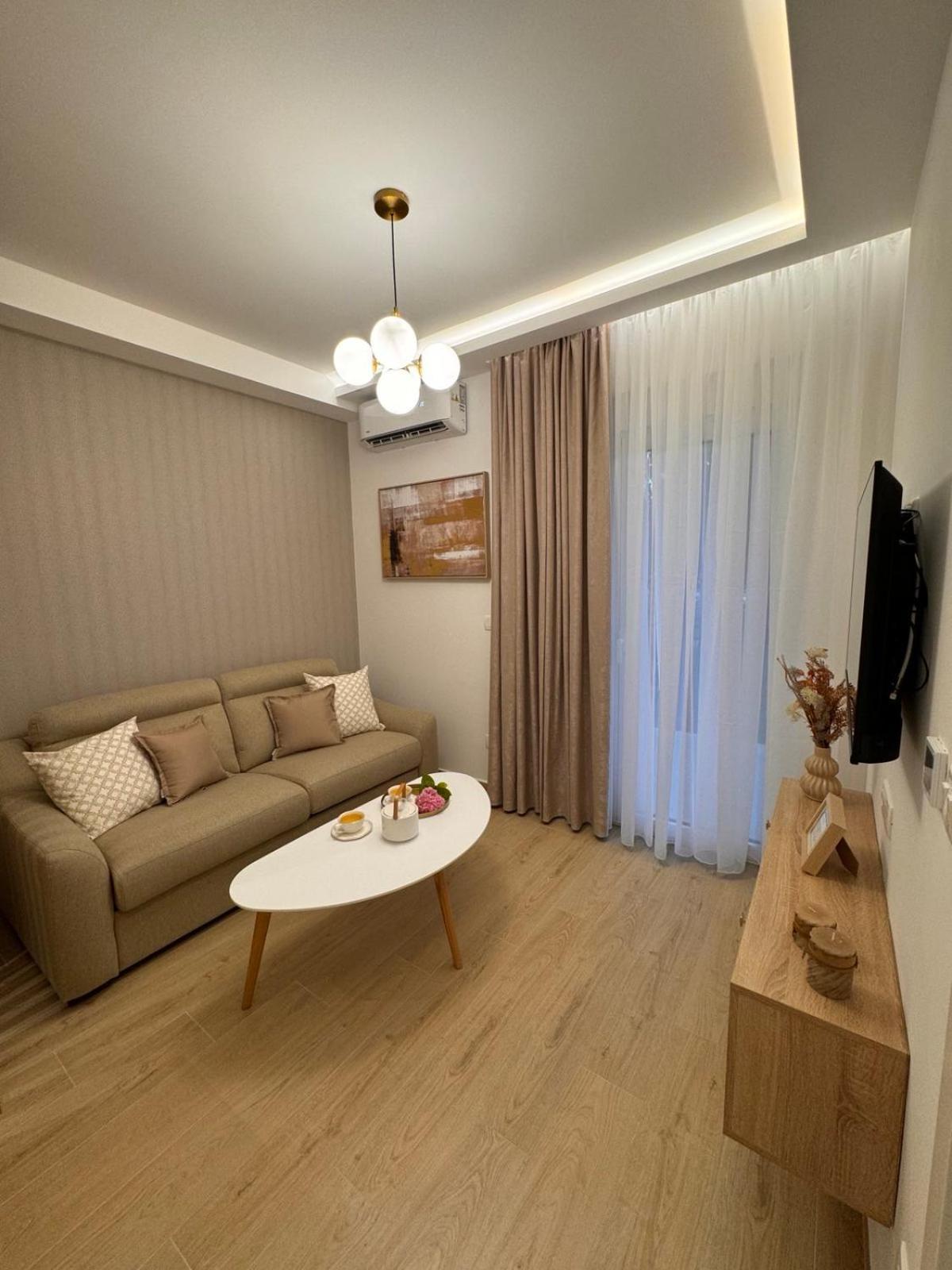 Dmm Apartments Τίβατ Εξωτερικό φωτογραφία